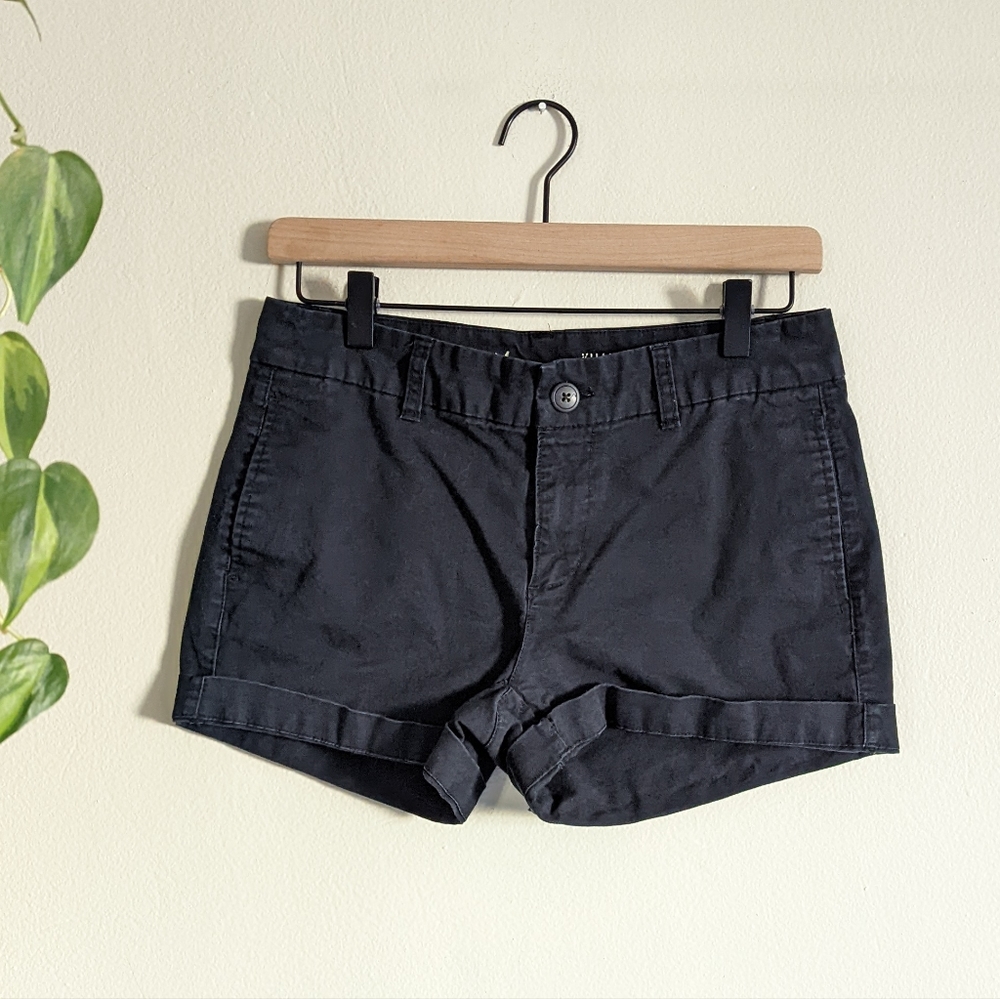 GAP | Khakis | Black Classic Short